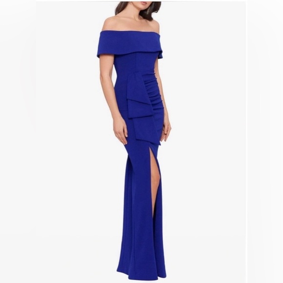 Xscape Evening Dress - ($329) Off Shoulder. 3/4 length altered size 6. - Picture 6 of 9